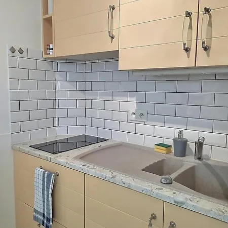 Sejour Pro Ou Detente - Lumineux Proche Centre De Troyes, Wifi Debit, Cuisine Equipee Lägenhet *